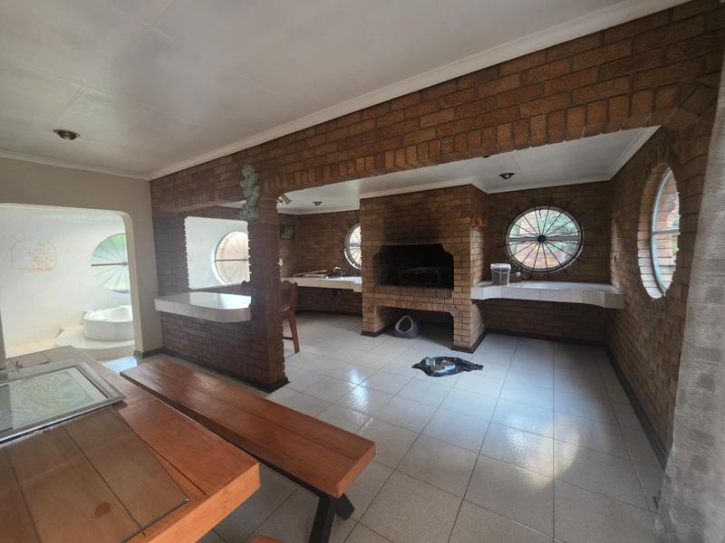 5 Bedroom Property for Sale in Sunward Park Gauteng