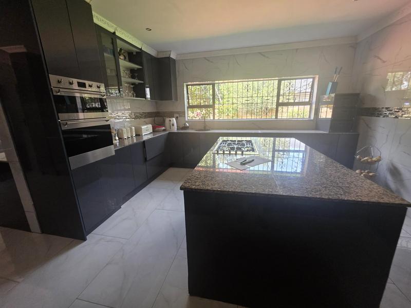5 Bedroom Property for Sale in Sunward Park Gauteng