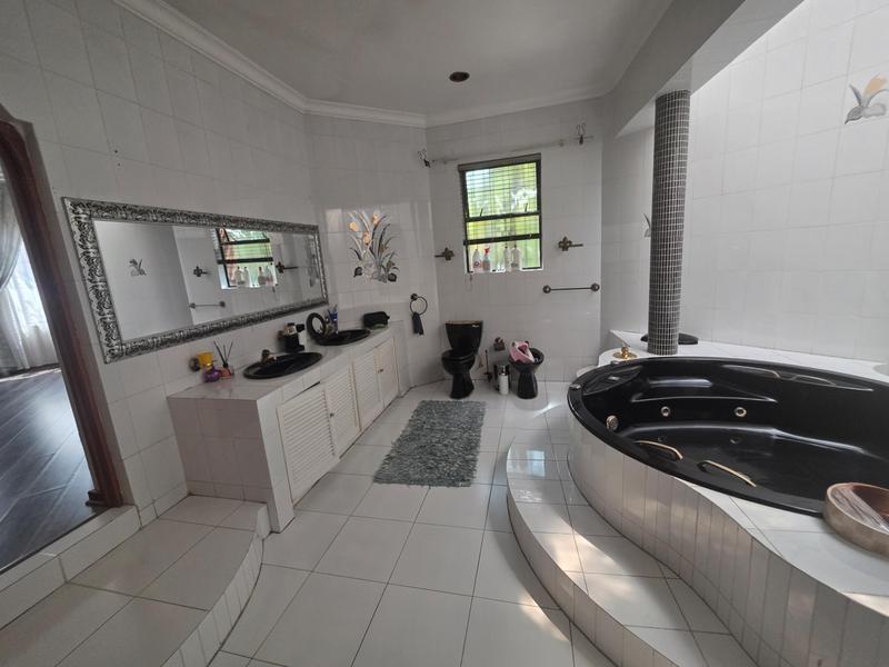5 Bedroom Property for Sale in Sunward Park Gauteng
