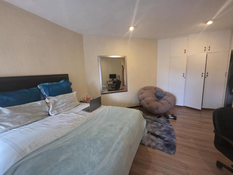 5 Bedroom Property for Sale in Sunward Park Gauteng