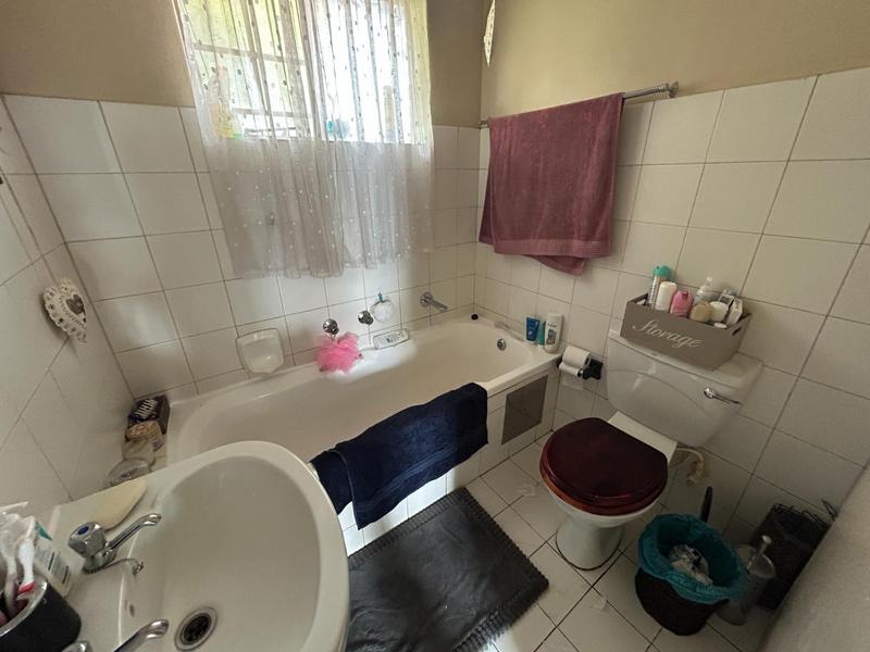 To Let 2 Bedroom Property for Rent in Zwartkop Gauteng