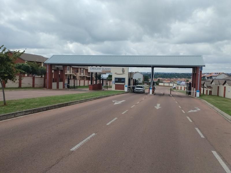 2 Bedroom Property for Sale in Noordwyk Gauteng