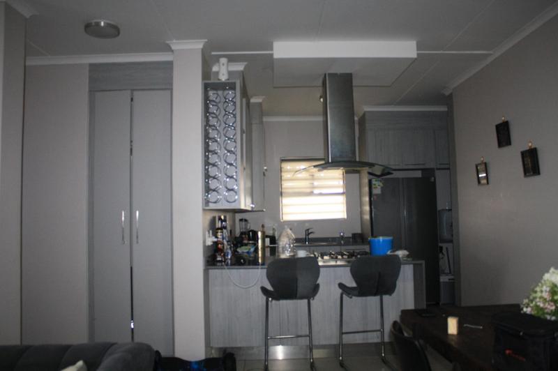 3 Bedroom Property for Sale in Erand Gardens Gauteng