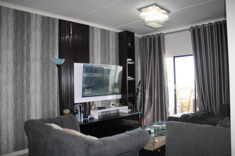 3 Bedroom Property for Sale in Erand Gardens Gauteng