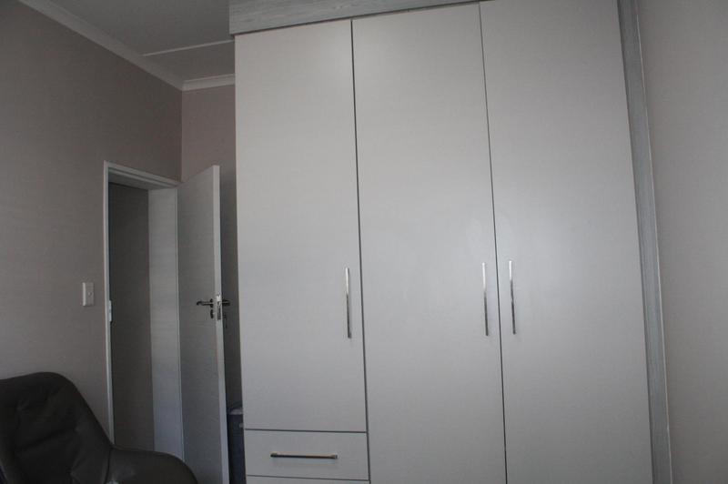 3 Bedroom Property for Sale in Erand Gardens Gauteng