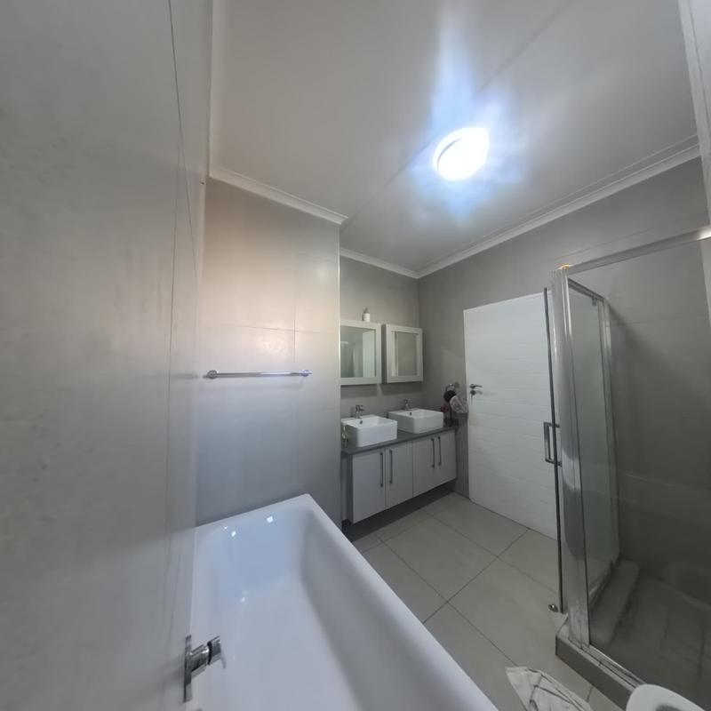 3 Bedroom Property for Sale in Erand Gardens Gauteng