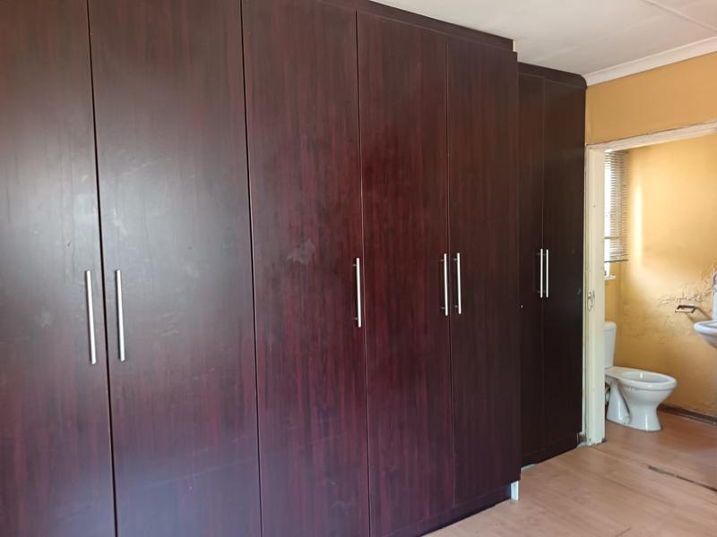 3 Bedroom Property for Sale in Clayville Gauteng