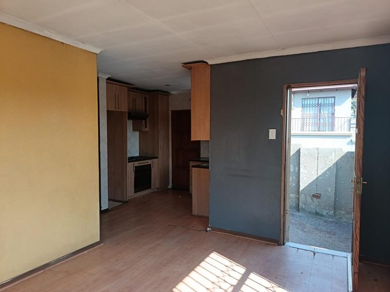 3 Bedroom Property for Sale in Clayville Gauteng