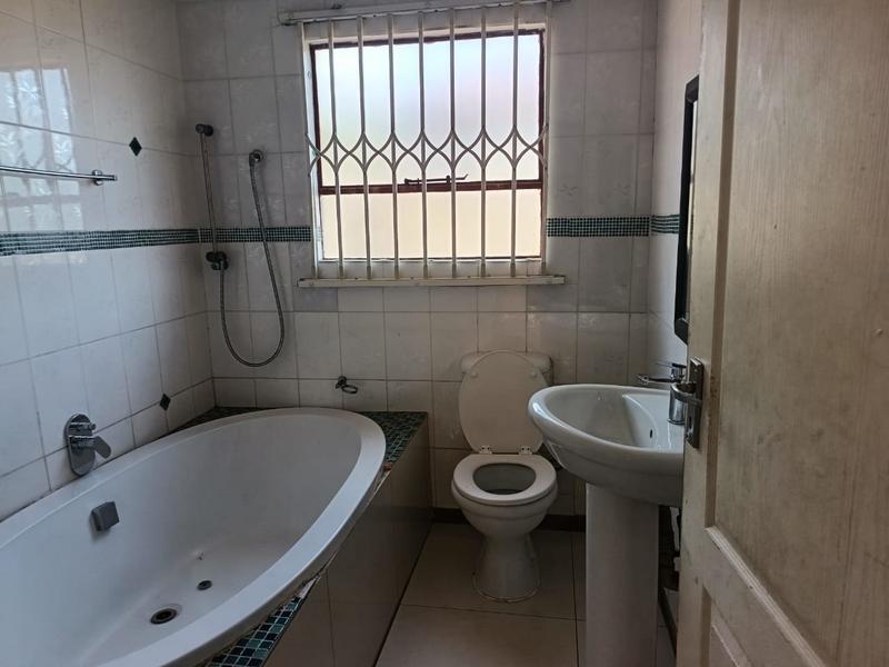 3 Bedroom Property for Sale in Clayville Gauteng