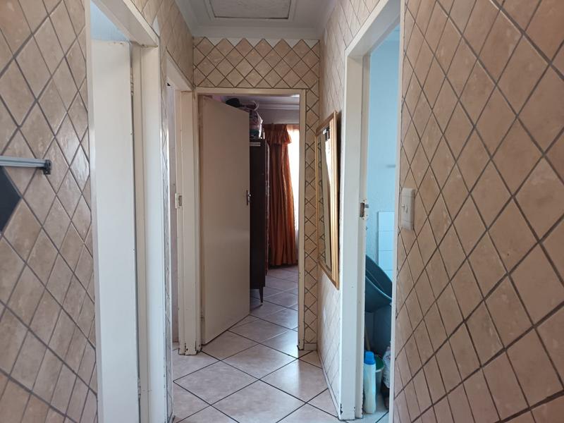 3 Bedroom Property for Sale in Clayville Gauteng