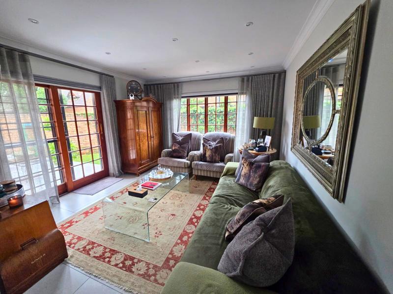 4 Bedroom Property for Sale in Faerie Glen Gauteng