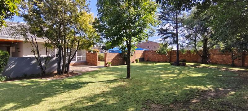 To Let 4 Bedroom Property for Rent in Parkdene Gauteng