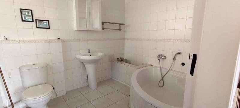 To Let 4 Bedroom Property for Rent in Parkdene Gauteng