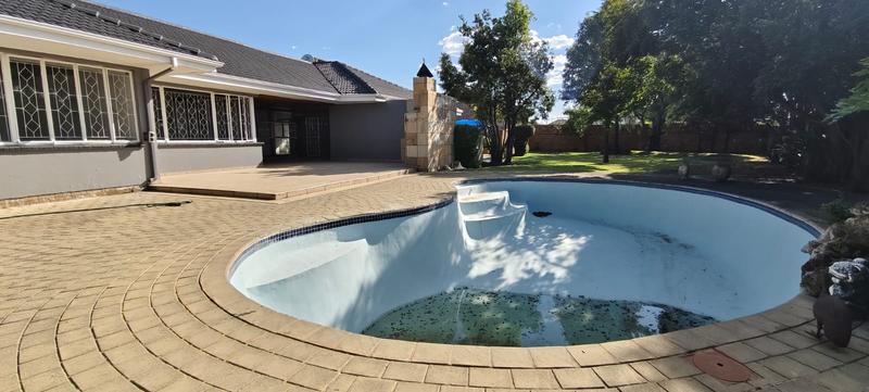 To Let 4 Bedroom Property for Rent in Parkdene Gauteng