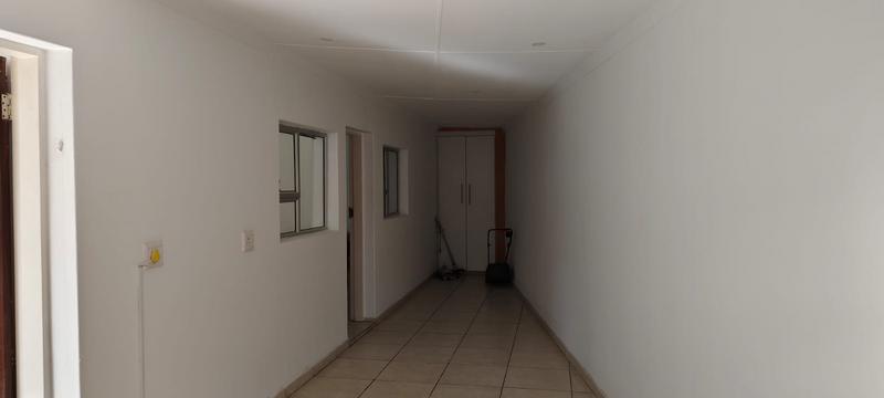 To Let 4 Bedroom Property for Rent in Parkdene Gauteng