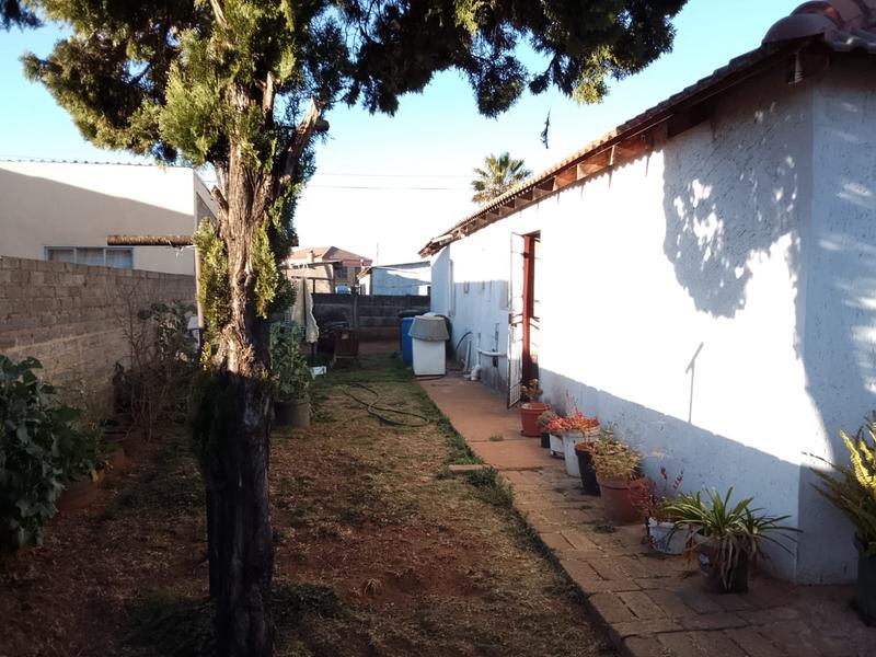 3 Bedroom Property for Sale in Lenasia Gauteng