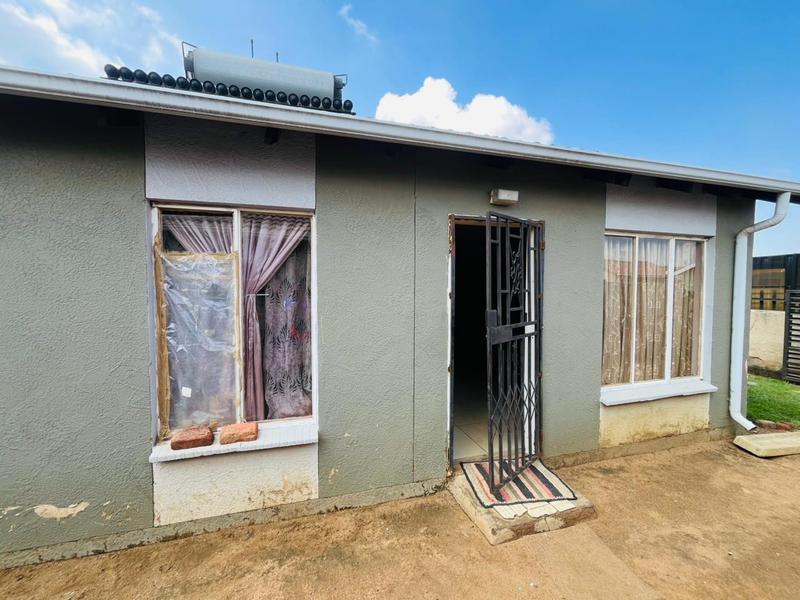 2 Bedroom Property for Sale in Windmill Park Gauteng