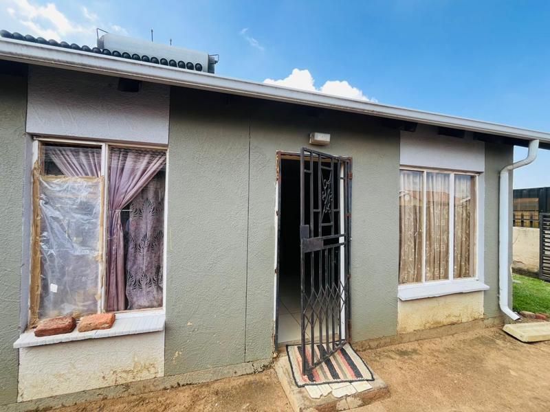 2 Bedroom Property for Sale in Windmill Park Gauteng