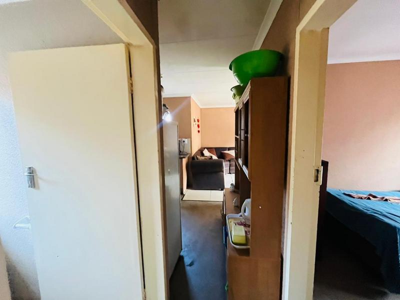 2 Bedroom Property for Sale in Windmill Park Gauteng