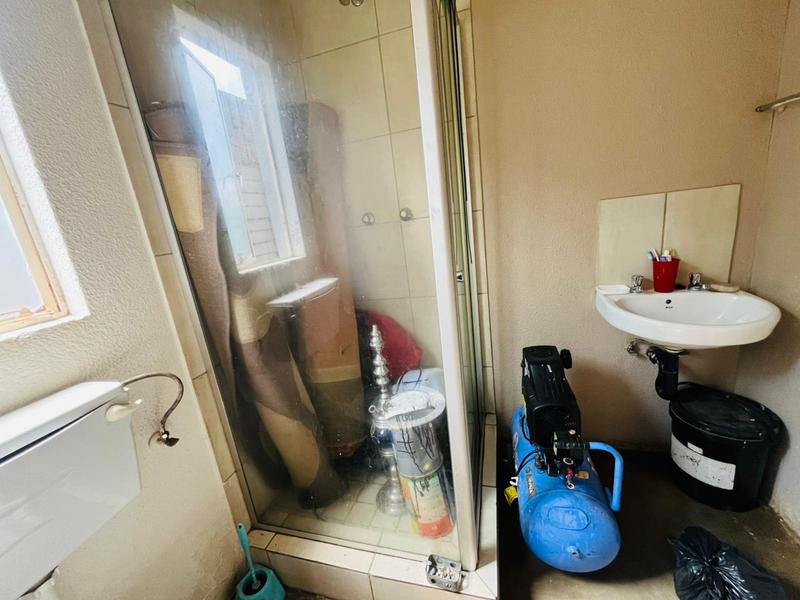 2 Bedroom Property for Sale in Windmill Park Gauteng