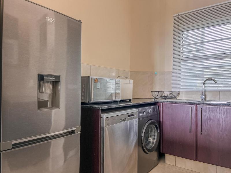 To Let 3 Bedroom Property for Rent in Sandhurst Gauteng