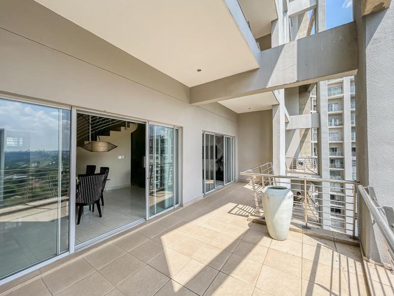 To Let 3 Bedroom Property for Rent in Sandhurst Gauteng