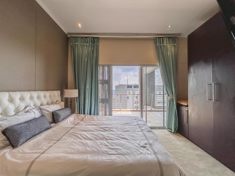 To Let 3 Bedroom Property for Rent in Sandhurst Gauteng