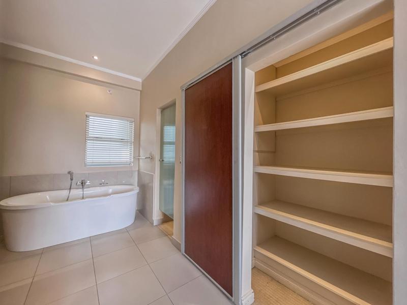 To Let 3 Bedroom Property for Rent in Sandhurst Gauteng