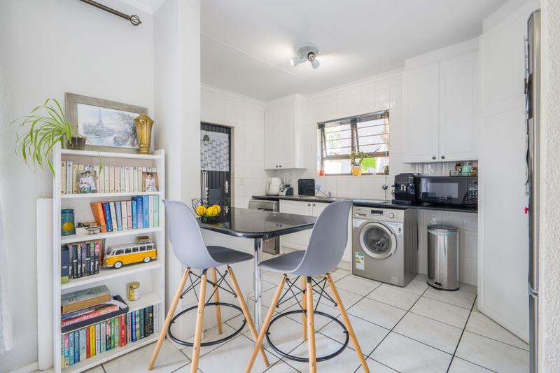 2 Bedroom Property for Sale in Beverley Gauteng