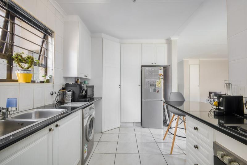 2 Bedroom Property for Sale in Beverley Gauteng