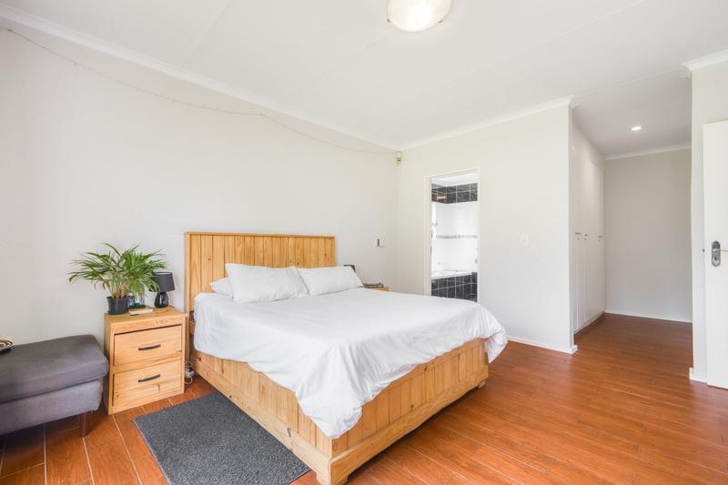 2 Bedroom Property for Sale in Beverley Gauteng