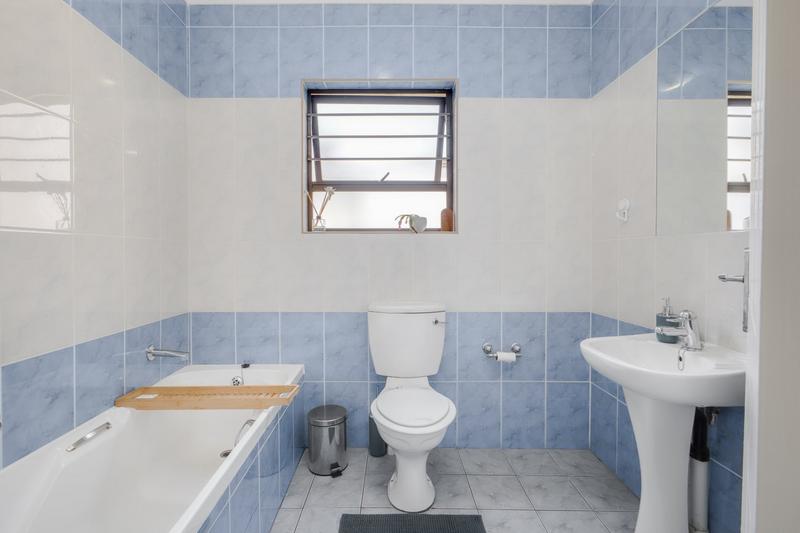 2 Bedroom Property for Sale in Beverley Gauteng