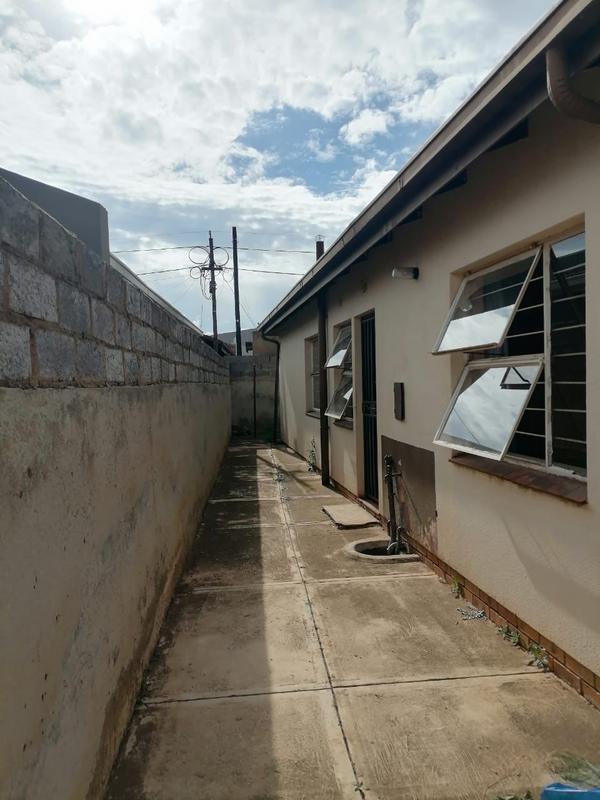 3 Bedroom Property for Sale in Lenasia Gauteng