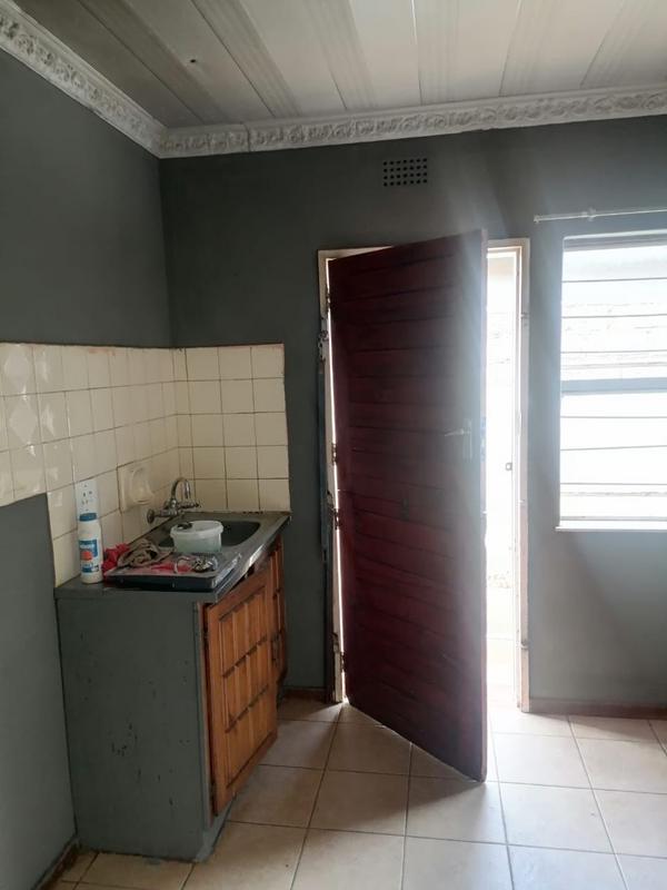 3 Bedroom Property for Sale in Protea North Gauteng
