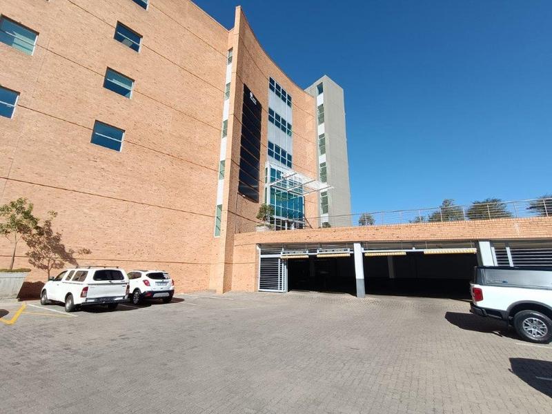 To Let commercial Property for Rent in Constantia Kloof Gauteng