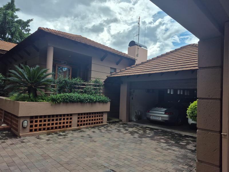 To Let 6 Bedroom Property for Rent in Muckleneuk Gauteng