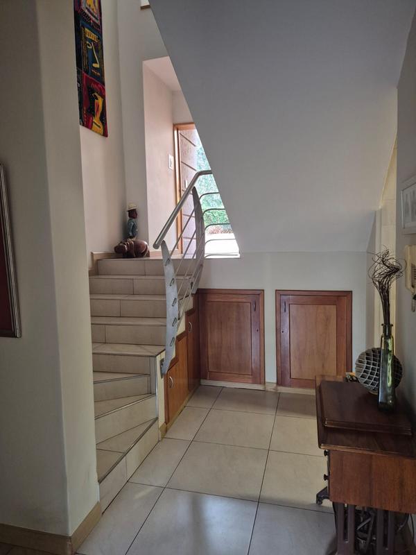 To Let 6 Bedroom Property for Rent in Muckleneuk Gauteng
