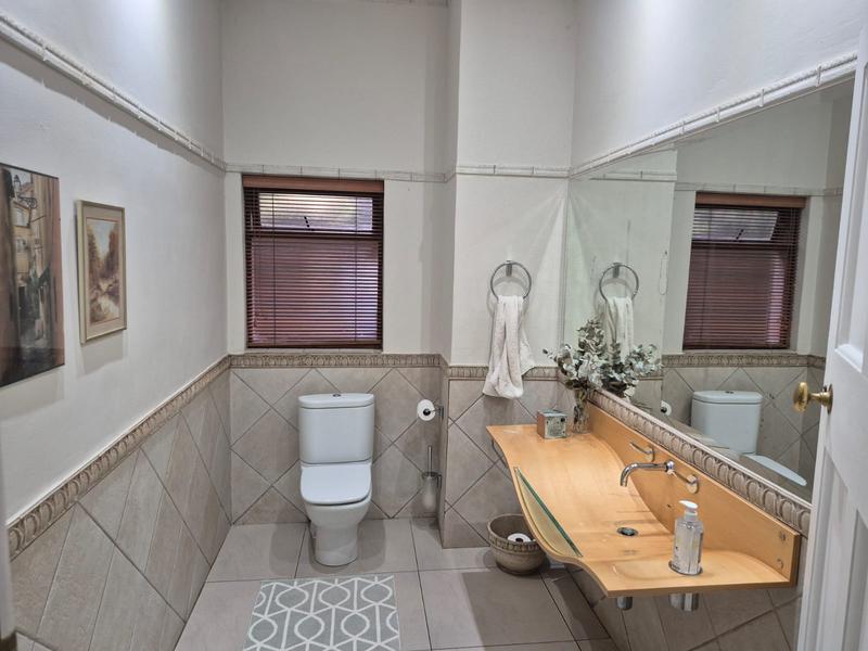 To Let 6 Bedroom Property for Rent in Muckleneuk Gauteng