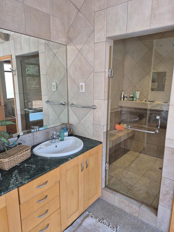 To Let 6 Bedroom Property for Rent in Muckleneuk Gauteng