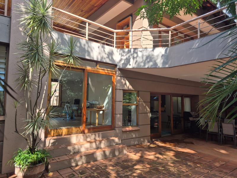To Let 6 Bedroom Property for Rent in Muckleneuk Gauteng