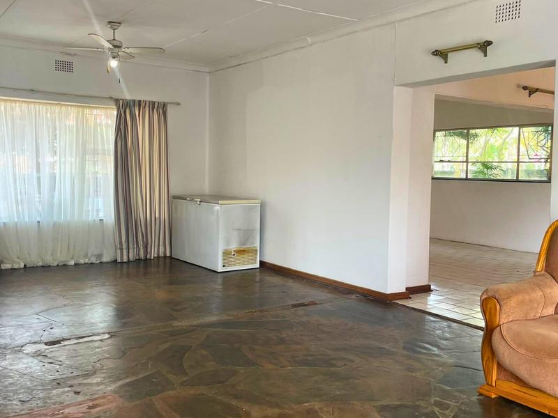 5 Bedroom Property for Sale in Birchleigh Gauteng