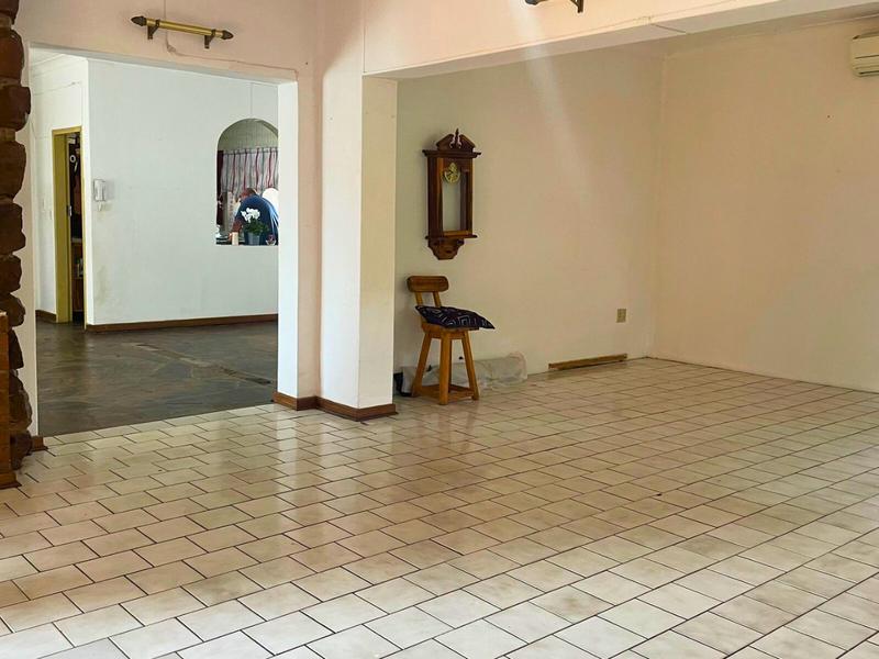 5 Bedroom Property for Sale in Birchleigh Gauteng