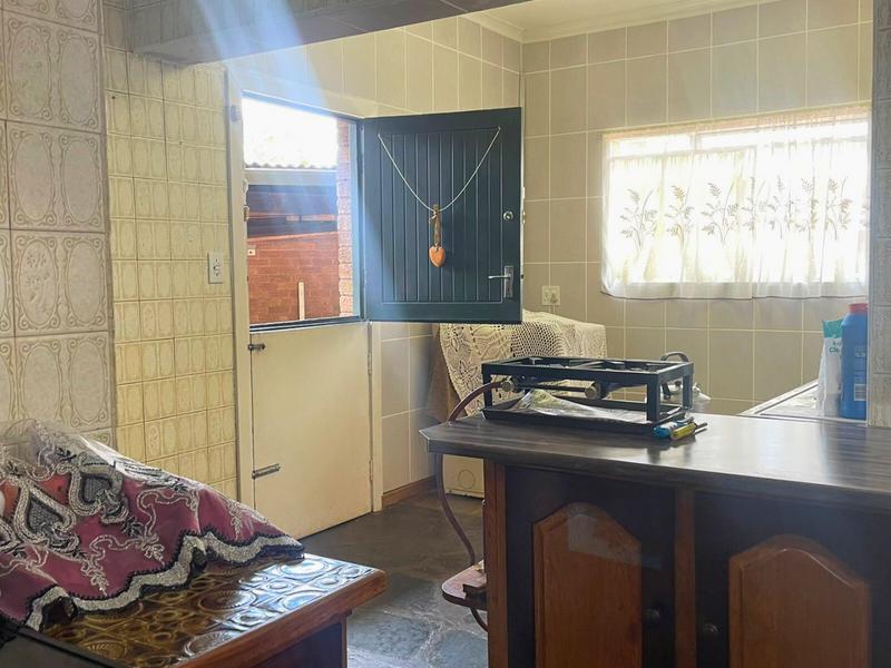 5 Bedroom Property for Sale in Birchleigh Gauteng