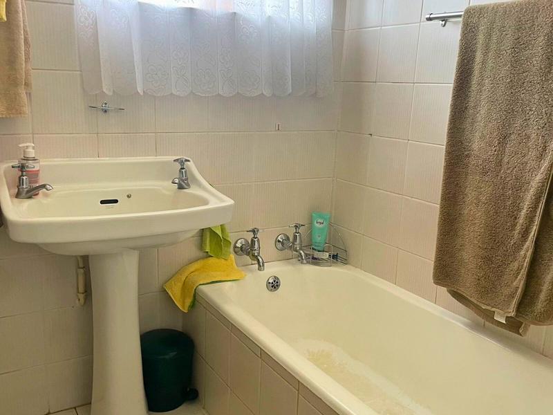 5 Bedroom Property for Sale in Birchleigh Gauteng