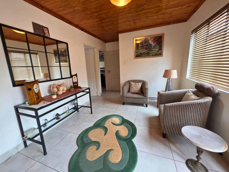 2 Bedroom Property for Sale in Glen Marais Gauteng