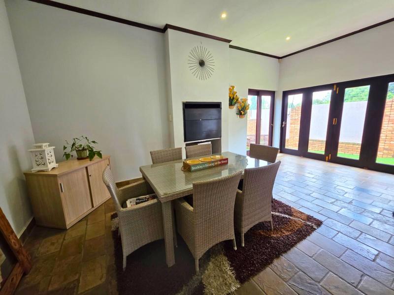 2 Bedroom Property for Sale in Glen Marais Gauteng