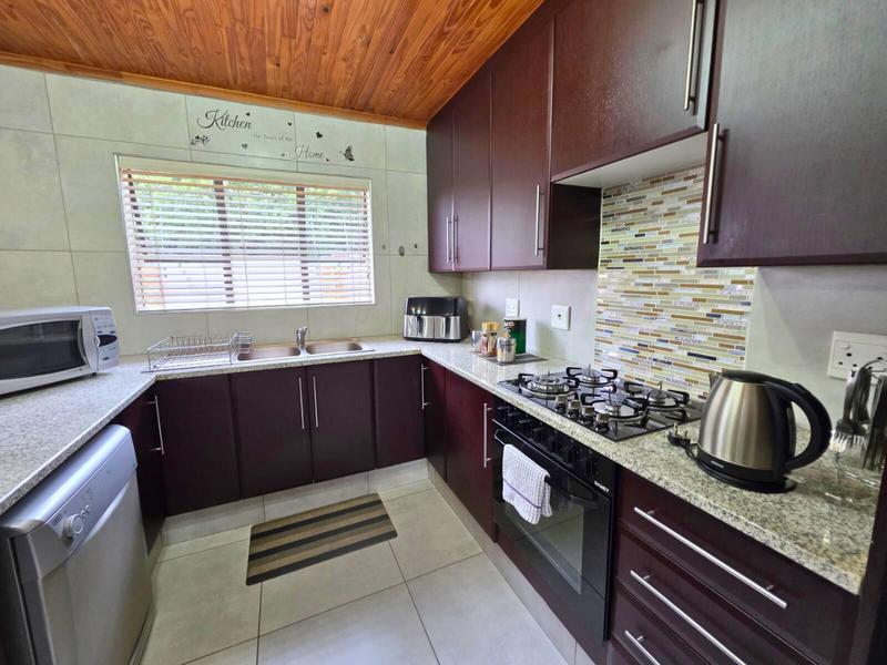 2 Bedroom Property for Sale in Glen Marais Gauteng