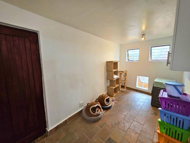 2 Bedroom Property for Sale in Glen Marais Gauteng