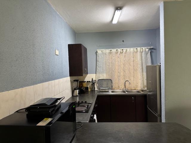 1 Bedroom Property for Sale in Willowbrook Gauteng