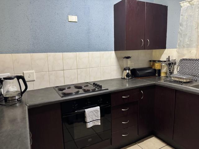 1 Bedroom Property for Sale in Willowbrook Gauteng